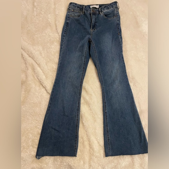 (SOLD) Garage Boot Cut Jeans Size 05 (27) - Picture 3 of 4